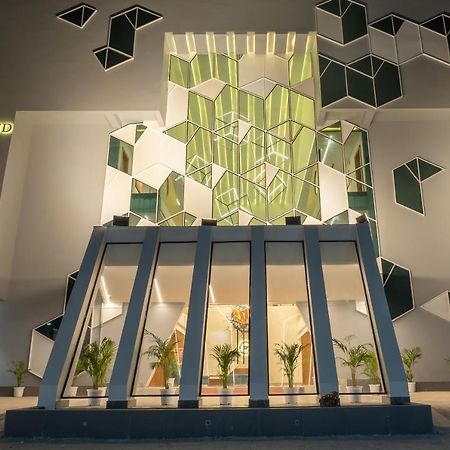 Clubway Grand A Boutique Hotel Джорхат Экстерьер фото