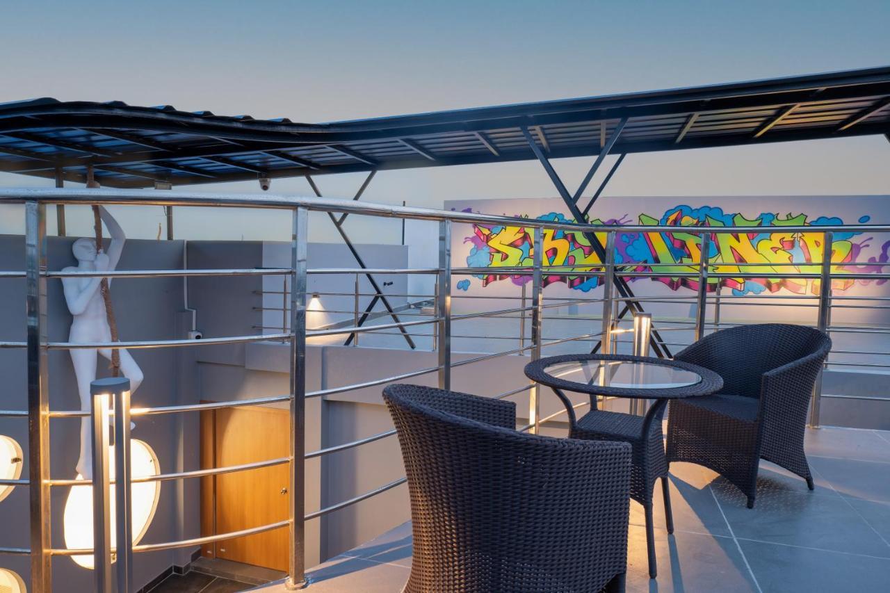 Clubway Grand A Boutique Hotel Джорхат Экстерьер фото