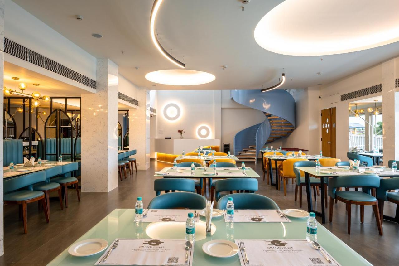 Clubway Grand A Boutique Hotel Джорхат Экстерьер фото