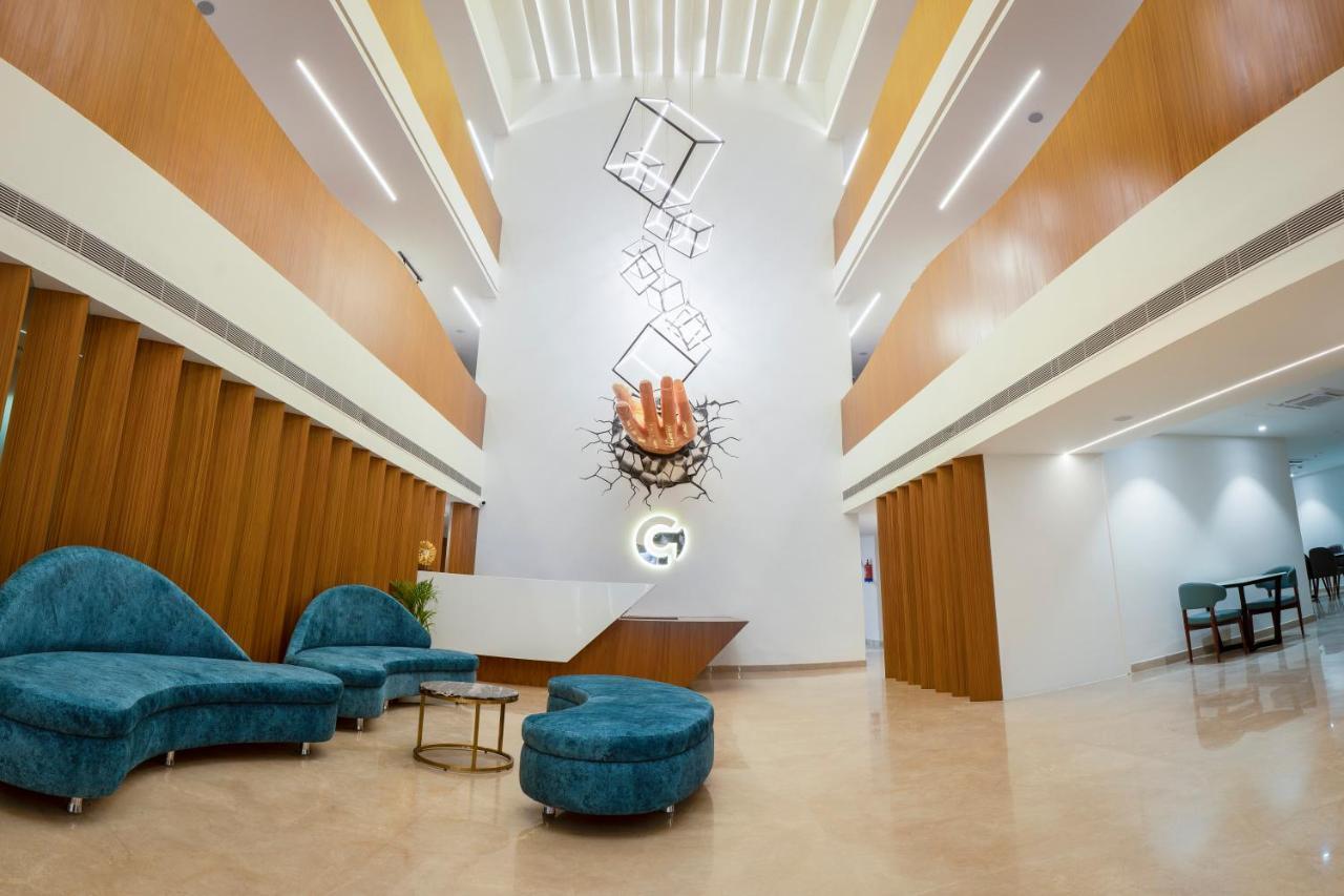 Clubway Grand A Boutique Hotel Джорхат Экстерьер фото