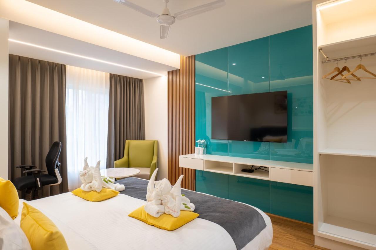 Clubway Grand A Boutique Hotel Джорхат Экстерьер фото