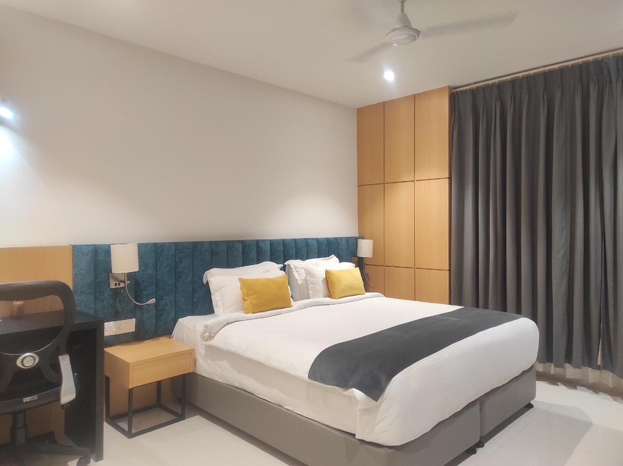 Clubway Grand A Boutique Hotel Джорхат Экстерьер фото